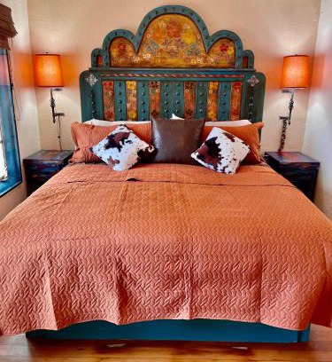 Prescott Apartment | The Pleasant Street Casitas - Historic & Modern Charm