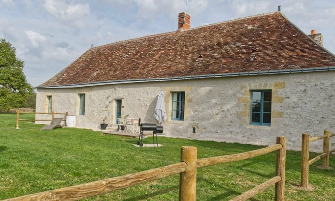 Ferriere-Larcon House | The Plessis eco lodge at Port du Loup