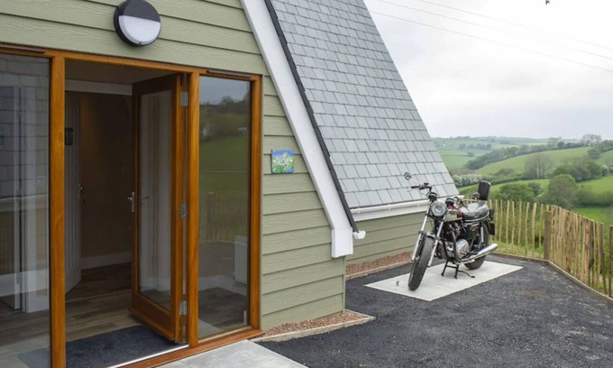 South Molton Cabin | The Poltimore Pods