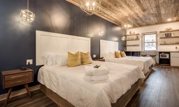 Prescott Hotel | The Port of Prescott Boutique Hotel