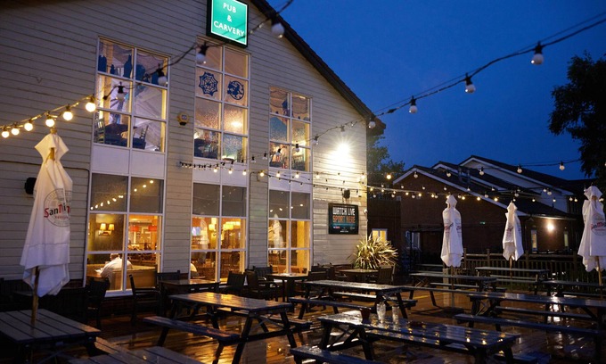Great Houghton Hotel | The Quays