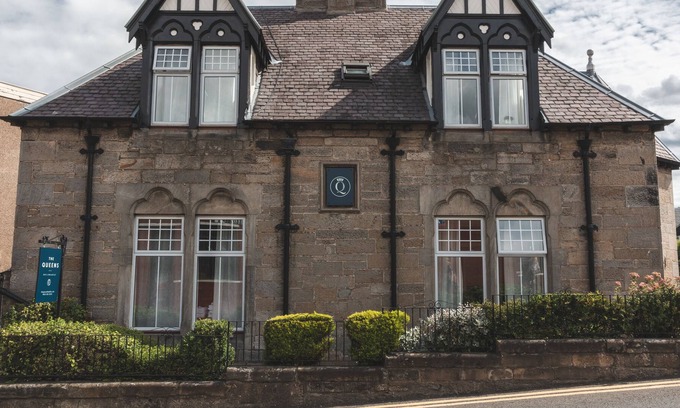 South Queensferry Bed & Breakfast | The Queens Bed & Breakfast