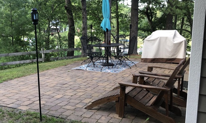 Wautoma Cottage | The quiet cottage on a large lot for privacy