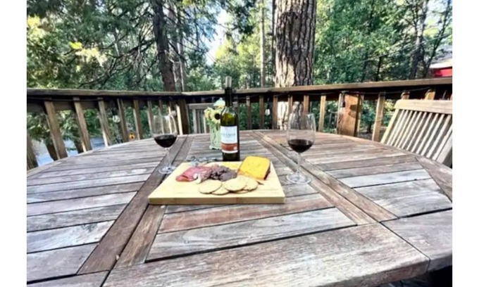 Twain Harte Cottage | The Red Door Cottage!