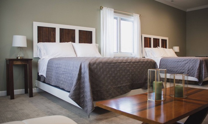 Paducah House | The Respite Boutique Hotel, Commonwealth - Double Queen Suite
