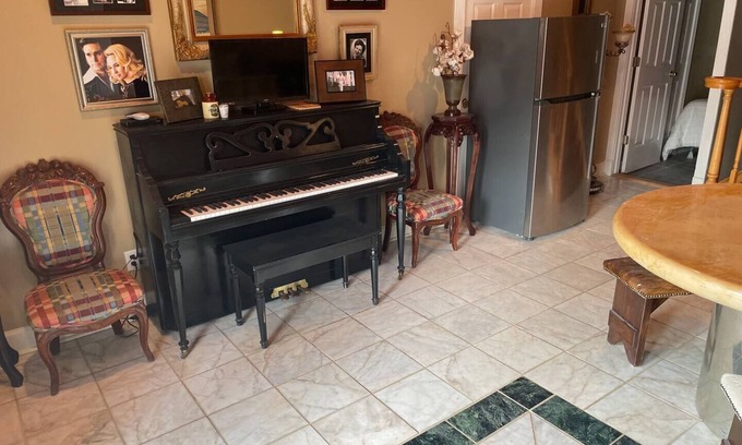 Camden Apartment | The Rhymn Room