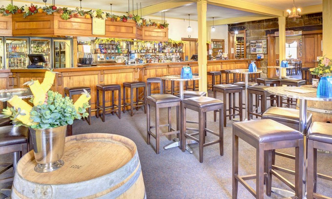 Richmond Hotel | The Richmond Arms Hotel