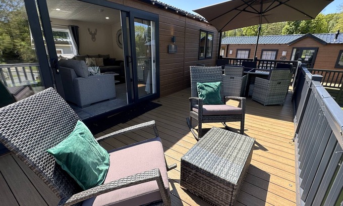 Felinfach Cottage | THE RIDGEWAY, pet friendly, with a garden in Llanarth