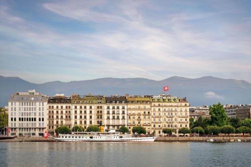 Downtown Geneva Hotel | The Ritz-Carlton Hotel de la Paix, Geneva