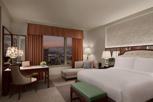 Umeda Hotel | The Ritz-Carlton Osaka