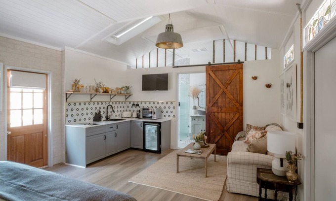 Paddys River House | The River Stables, with views of Paddys River NSW