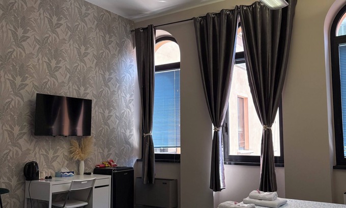 Centro Storico House | the rock house
