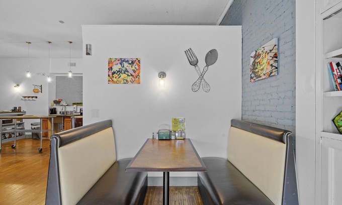 Mechanicville House | The "Roost." A Large 2 Bedroom - Diner Themed Stay
