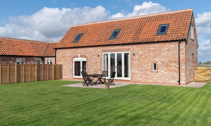 Frampton House | The Roost Barn Conversion in Rural Lincolnshire. Dog Friendly Accommodation!