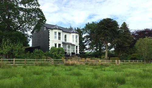 Llanbrynmair House | The Royston