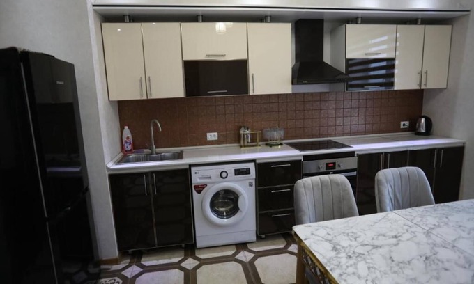 Dushanbe Apartment | The Rudaki Apartment - Suite with City View 8nn
