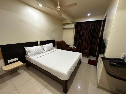 Vasai Hotel | The Saffron Suites