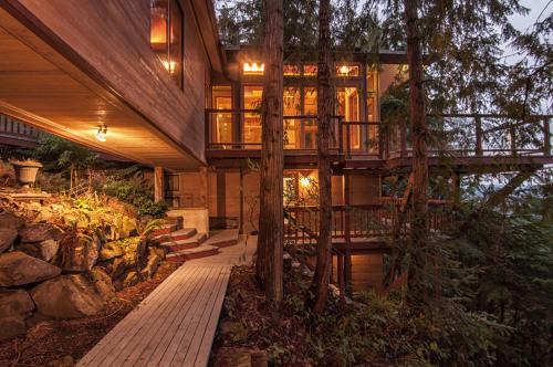 Salt Spring Island House | The Sanctuary Retreat & Spa