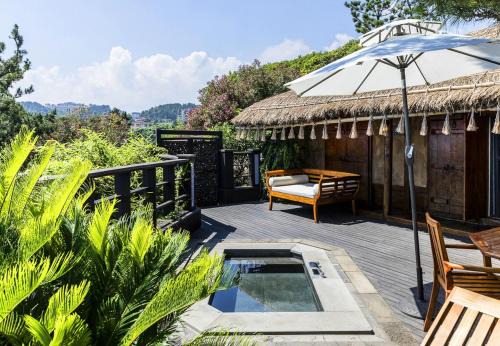 Jungmun Hotel | The Seaes Hotel & Resort