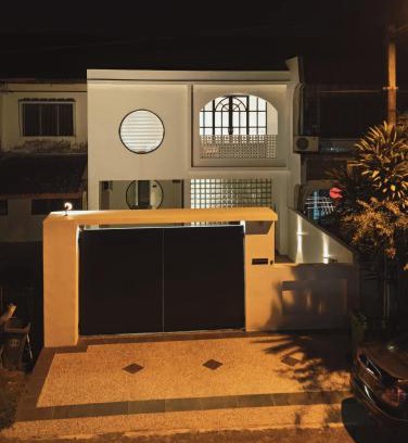 Taman Johor Jaya House | The Seven Room