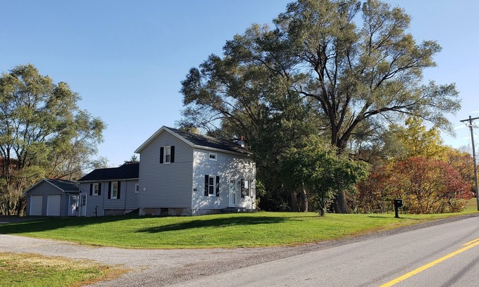 South Byron House | The Shepard Farmhouse on Acreage, a Private House