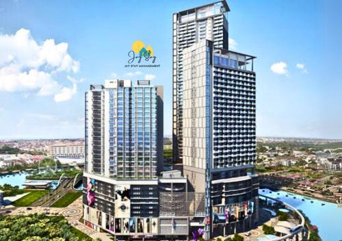 Bunga Paya Pantai Apartment | The Shore l Exclusive Private Garden l Luxury Suite l 4-9 pax l Melaka River View l Direct Mall l Jonker Street by Jay Stay Management