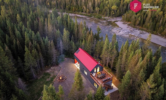 Bonaventure Regional County Municipality Ski Chalet | The Singing Salmon of Bonaventure - A wild escape