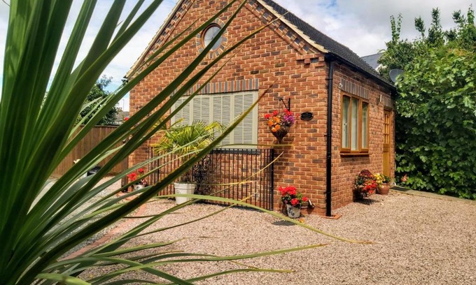 Ludlow House | The Snicketts