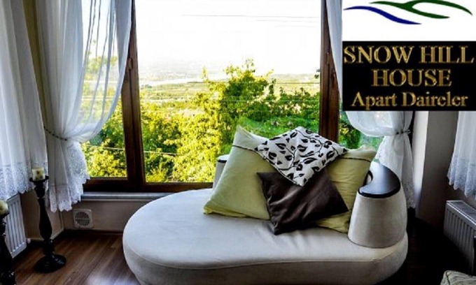 Masukiye House | The Snow Hill House Manolia