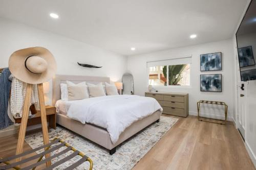 North Redondo Apartment | The South Bay Retreat