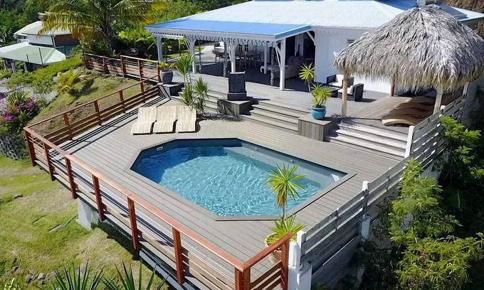 Le Diamant Villa | The spacious Villa Coconut, magnificent 180 ° view of the sea, the Rocher du Diamant