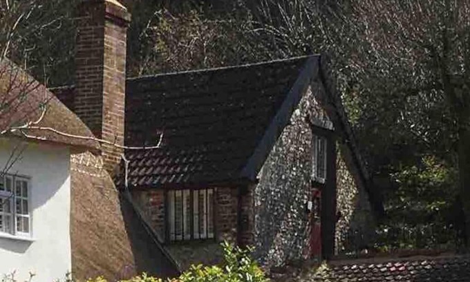 Milton Abbas Apartment | The Stable Loft...a cosy self contained apartment