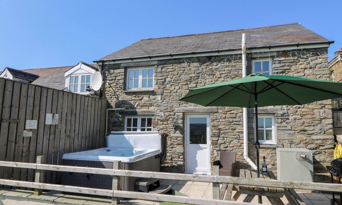 Felinfach Cottage | THE STABLE, pet friendly, character holiday cottage in Aberaeron
