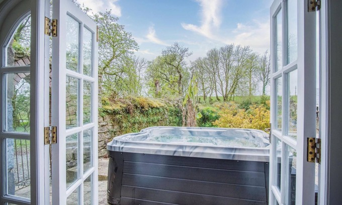 Ludchurch House | The Stables - 2 Bedroom Cottage - Princes Gate