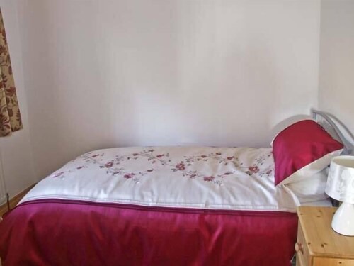 Peak District Cottage | The Stables, EDALE