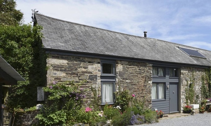Michelcombe Cottage | THE STONE BARN COTTAGE, pet friendly, with open fire in Holne