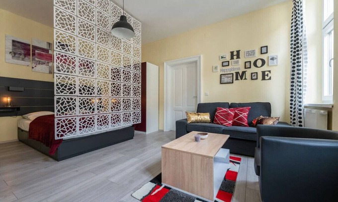 Funfhaus Apartment | The Stylish Supreme Residence | By Radiant