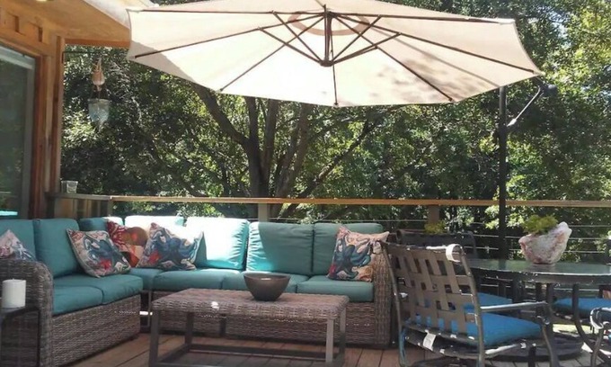 Clarksdale House | The Sunflower Penthouse on the River in Clarksdale