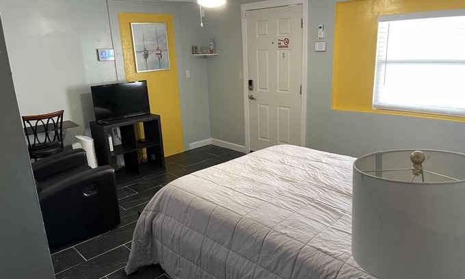 Brentwood House | The Sunshine Studio Place