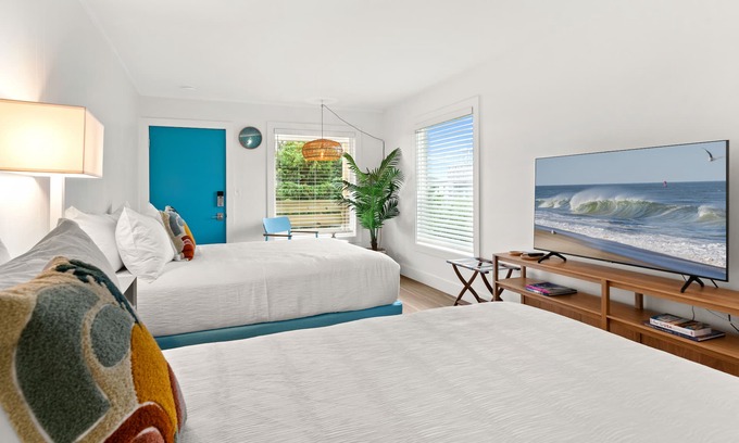 Dewey Beach Hotel | The Surf Shanty Motel