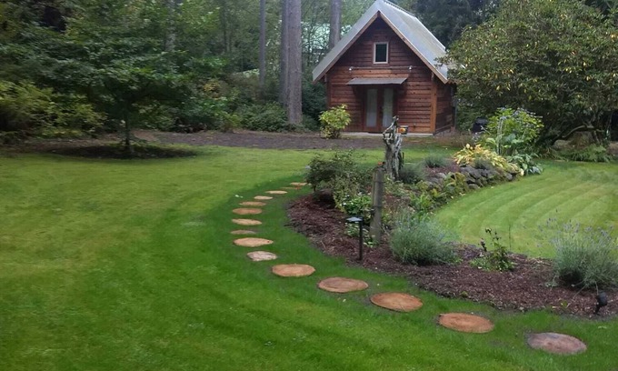 Poulsbo Cabin | The Sweetest Little Cabin