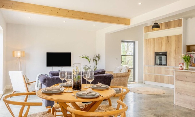 Godshill House | The Tractor Shed - Whitwell