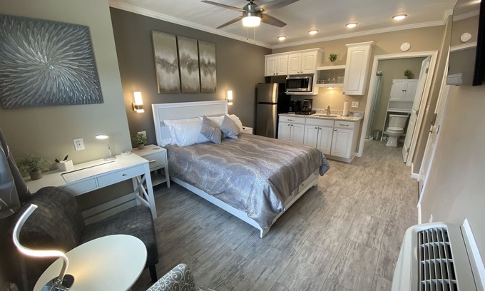 Wilmington Apartment | The Tranquility- 2.8 Miles to WEC