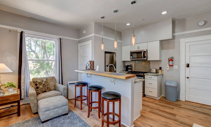 Nob Hill House | The Tranquility Suite at The Mansion by the Square