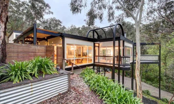 Blackwood House | The Treehouse
