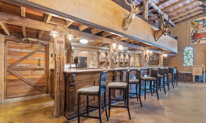 Fredericksburg Bed & Breakfast | The Trois Estate at Enchanted Rock
