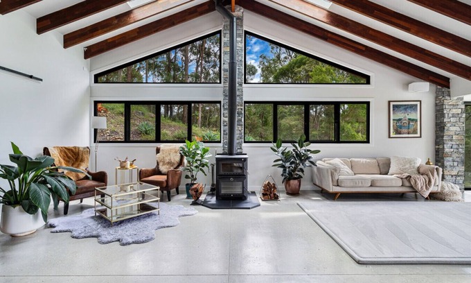 Gold Coast House | The Valley Hideaway Luxury Retreat