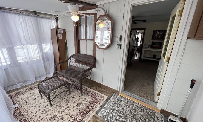 Hanover Cottage | The (Veteran Owned) Hanover Hangout Guesthouse - cozy cottage w/privacy + fun