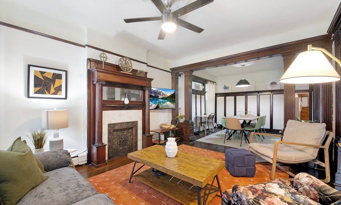 West Side Apartment | The Vic; Luxury 3bed , Easy Access to NY, Parking Avail