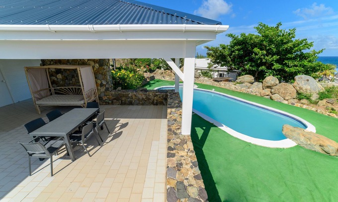 Oyster Pond Villa | The Villa Saint-Martinoise